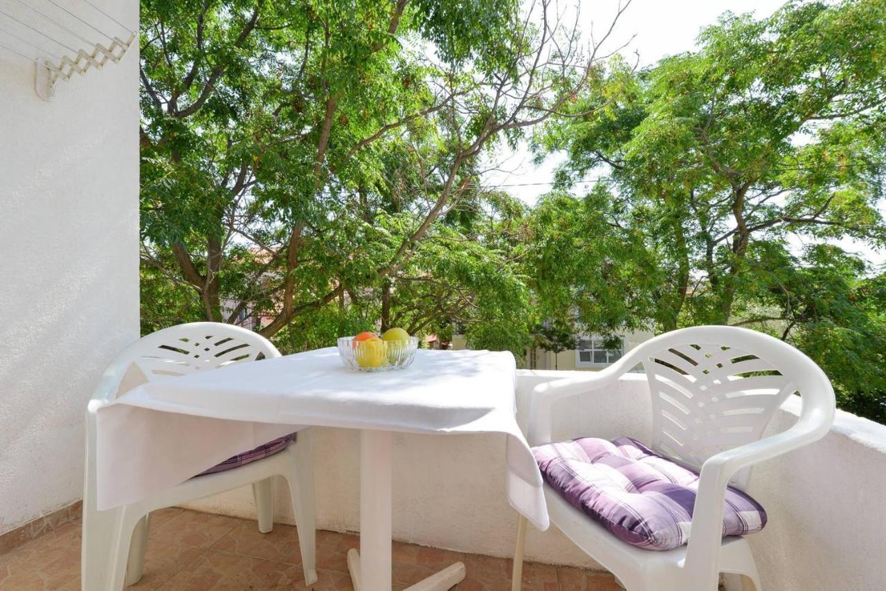 Rooms & Apartments Hegic ซาดาร์ ภายนอก รูปภาพ