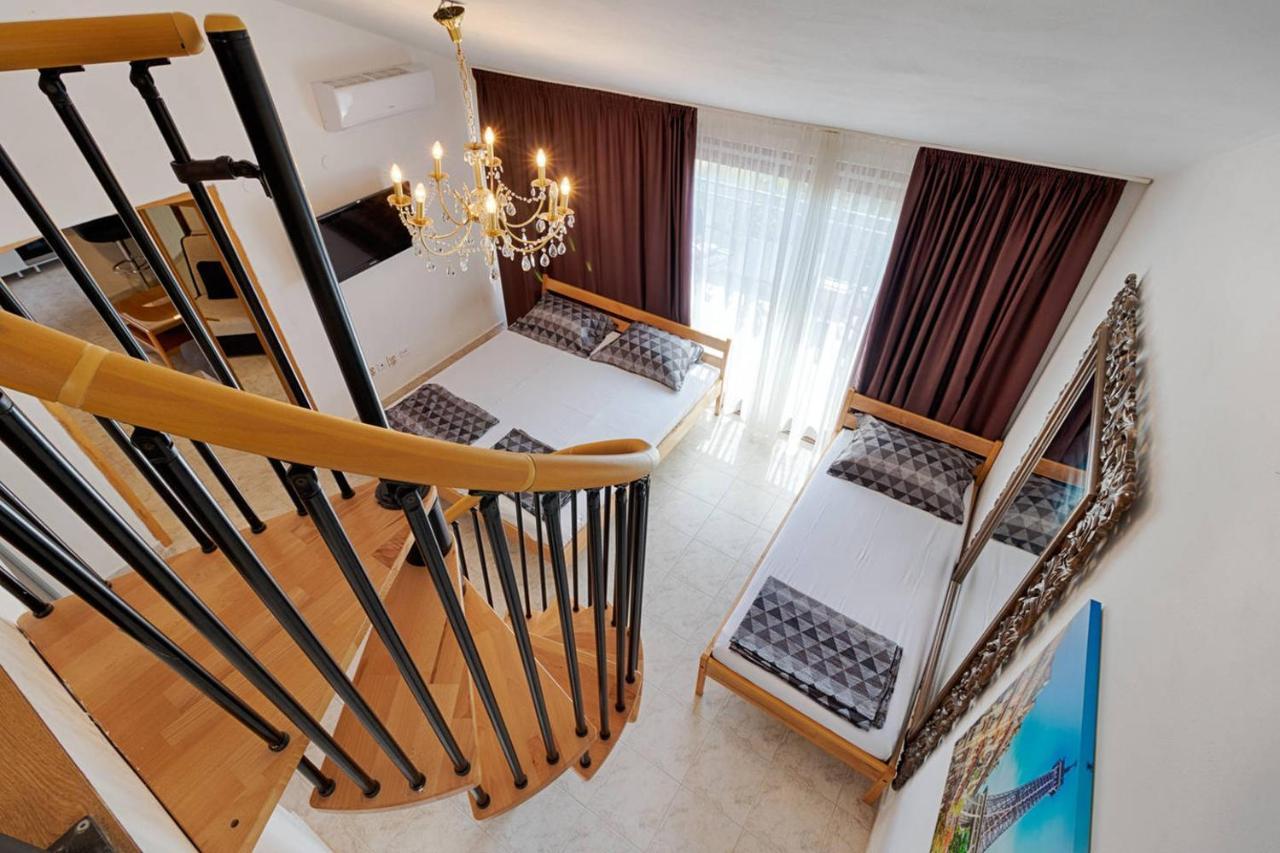 Rooms & Apartments Hegic ซาดาร์ ภายนอก รูปภาพ