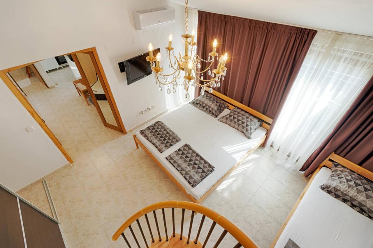Rooms & Apartments Hegic ซาดาร์ ภายนอก รูปภาพ