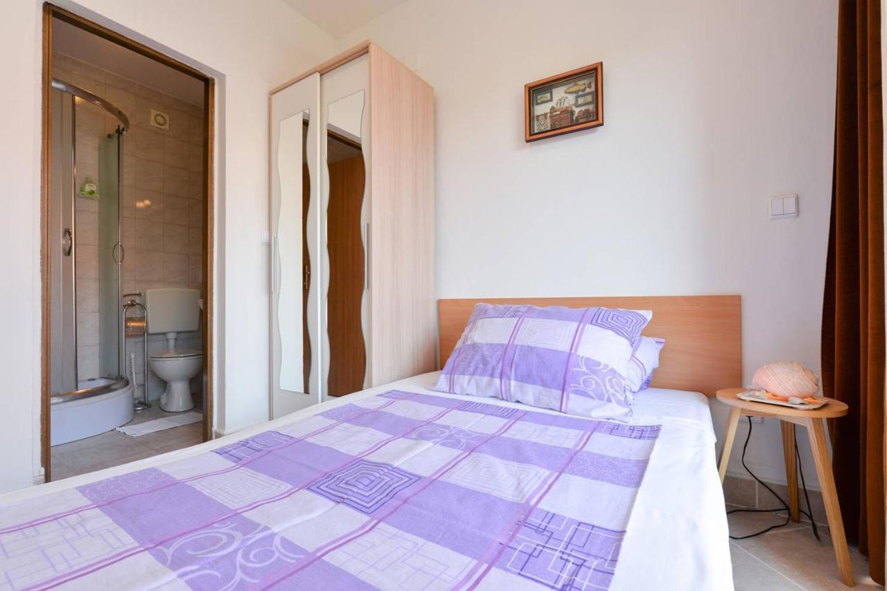 Rooms & Apartments Hegic ซาดาร์ ภายนอก รูปภาพ