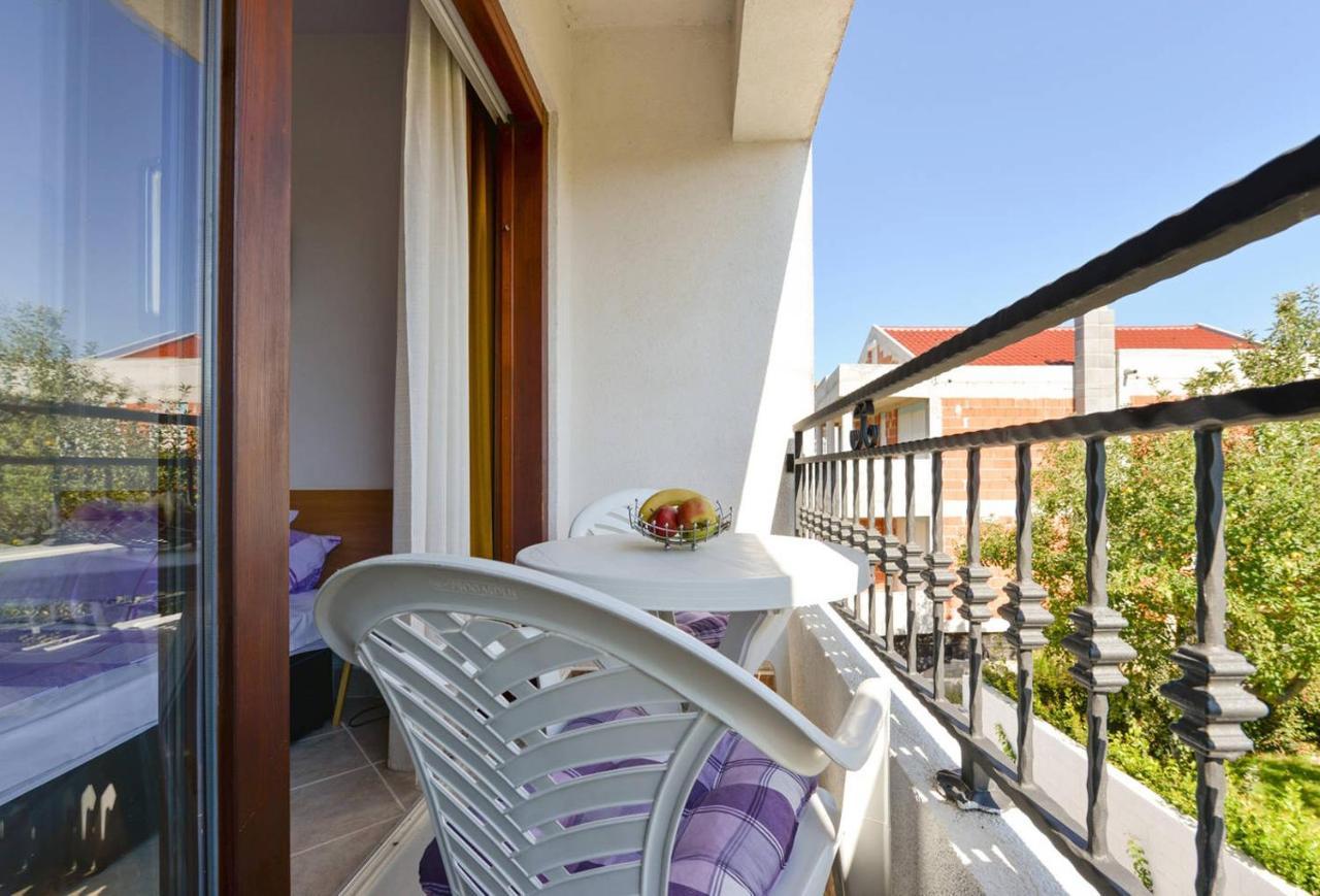 Rooms & Apartments Hegic ซาดาร์ ภายนอก รูปภาพ