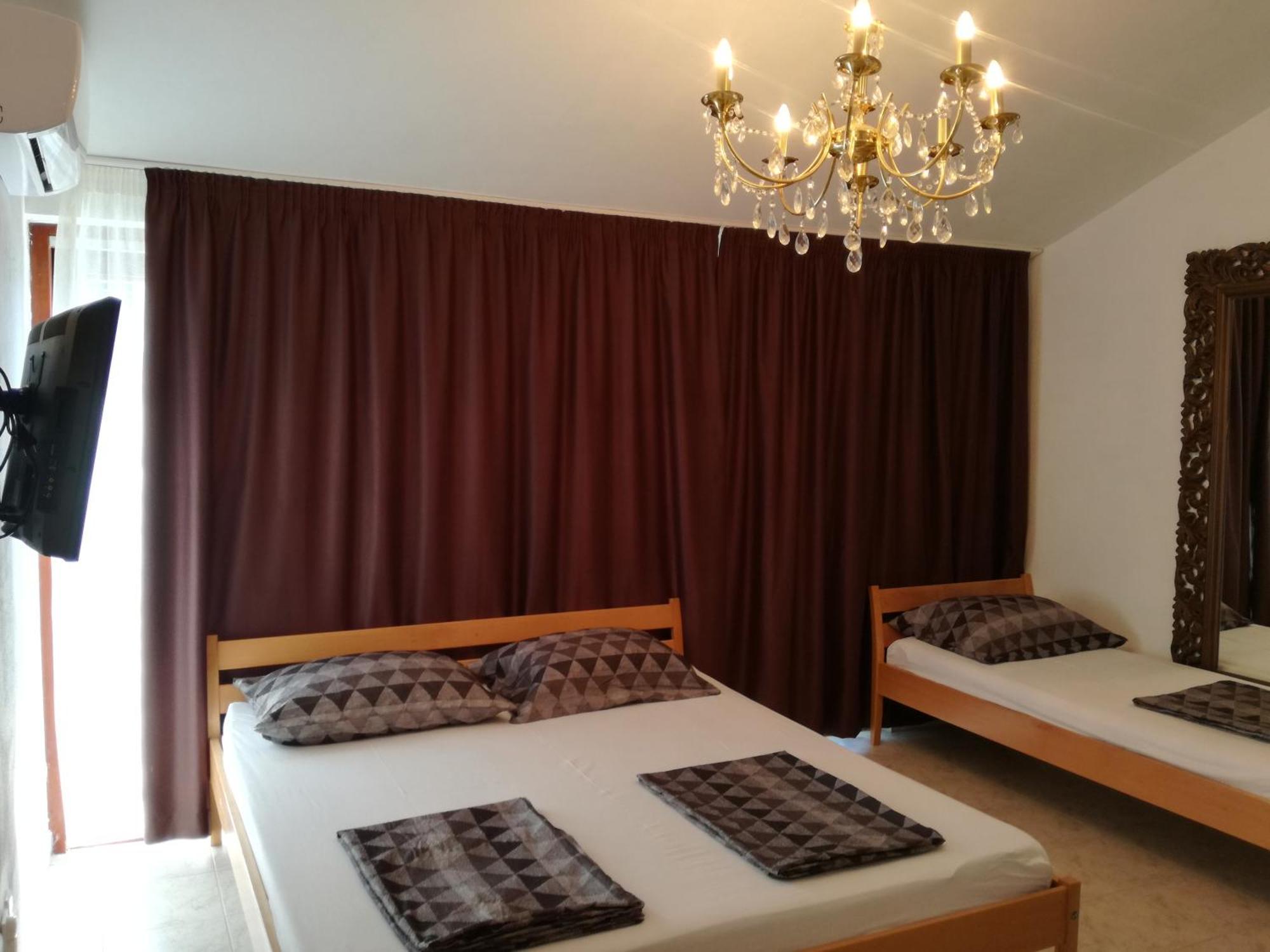 Rooms & Apartments Hegic ซาดาร์ ภายนอก รูปภาพ