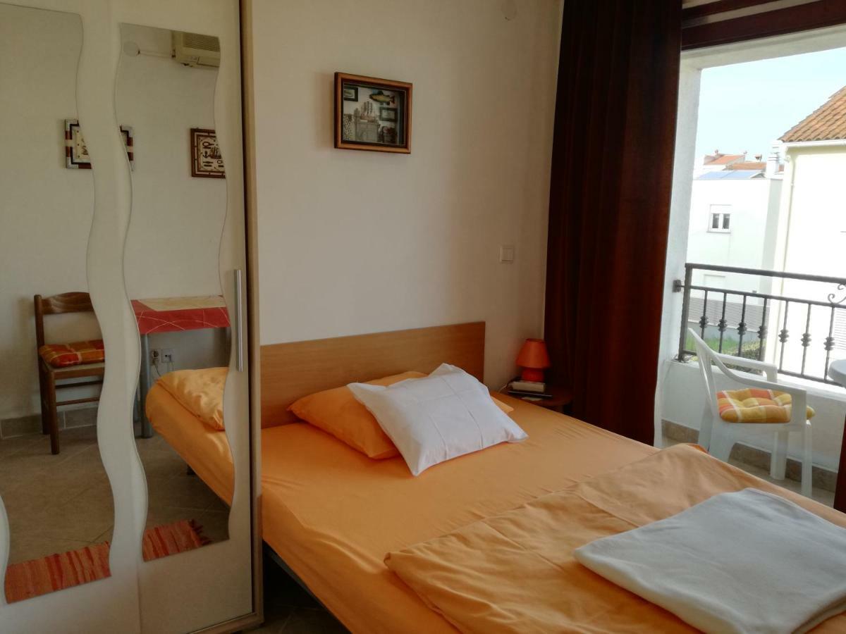 Rooms & Apartments Hegic ซาดาร์ ภายนอก รูปภาพ